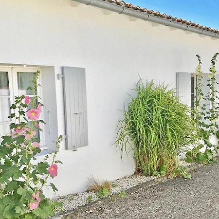 Le Clos Des Flots - L'Ocean La Flotte Esterno foto